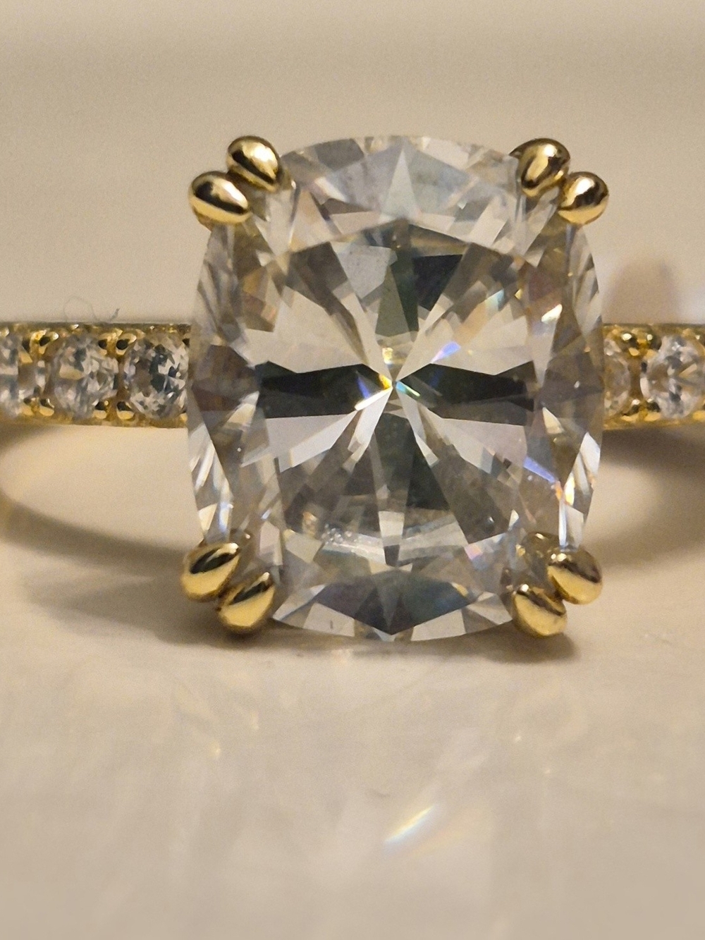 VVS1 6 Carat* Old Mine Cut Cushion Moissanite Ring Size 7 US*